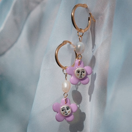 Boucles d'oreilles en argile et perle Flower Face [couleurs vairées]