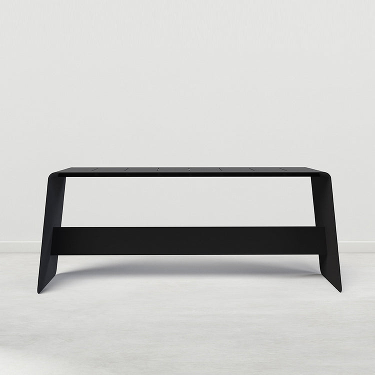Bent bench black