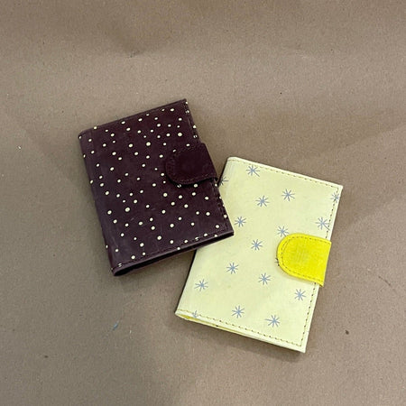 Assorted card holders [as is] 