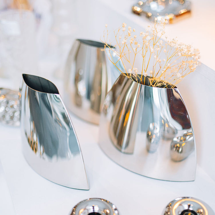 Silver mirror vase