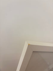 Cadre bois blanc avec vitre 8.5 x 11 po [tel quel]