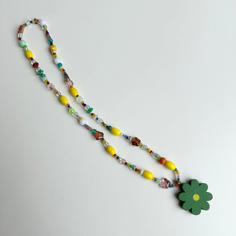 Collier pendentif enfant perles mixtes