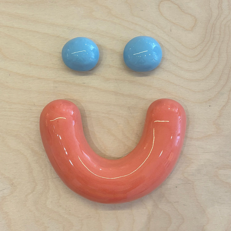 Emoji Smiley in semi-porcelain [made to order]