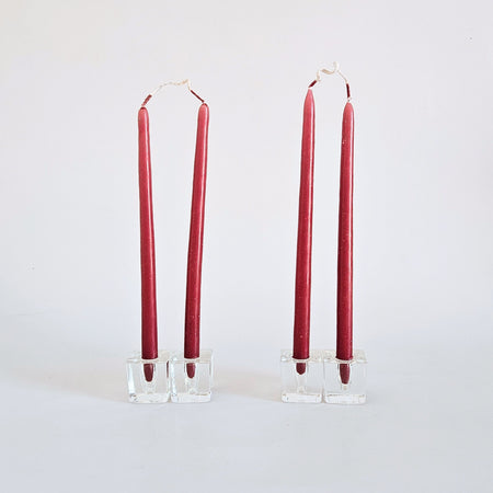 Set of 2 glass candle holders with candles