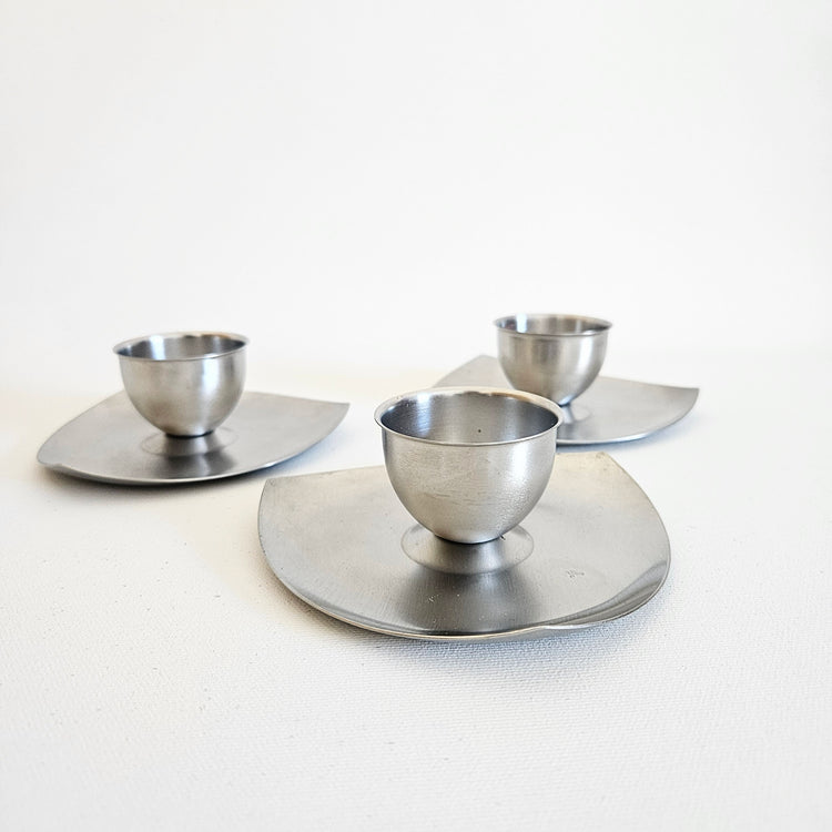 Set of 3 stainless steel egg cups