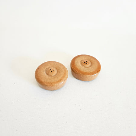 Ensemble salière-poivrière vintage petits sablés