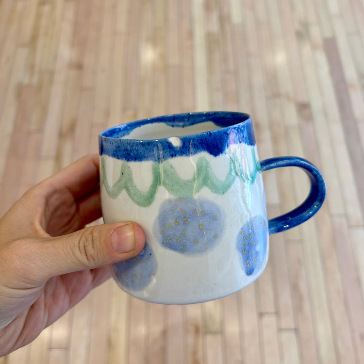 Grande tasse abstraite en céramique [tel quel]