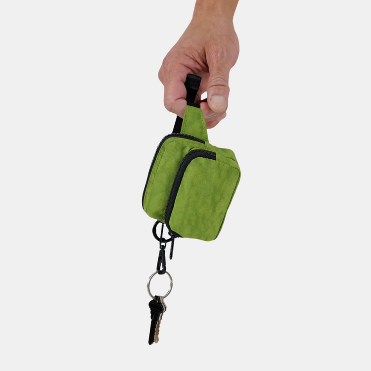 Mini Fanny Pack Charm pomme verte