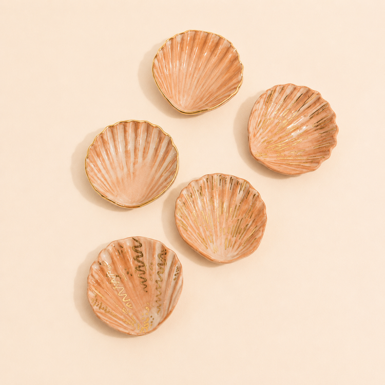 Repose-cuillère coquillage doré