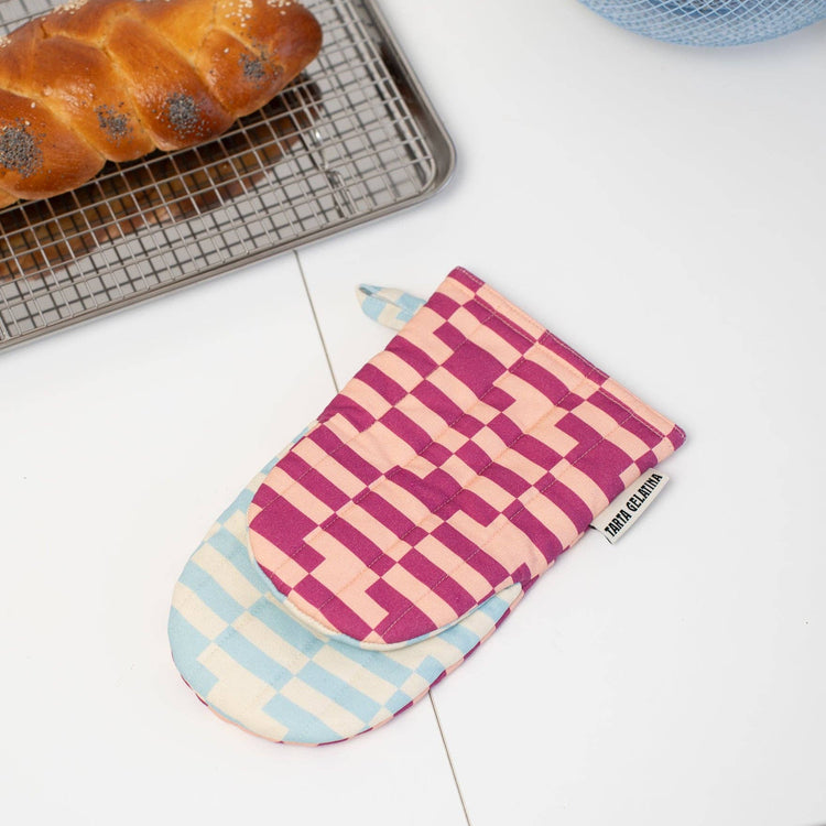 Berry Jam Oven Mitt