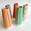 Petit vase en porcelaine [modèles variés]