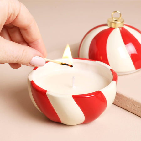 Bougie boule de Noël cannelle [tel quel]