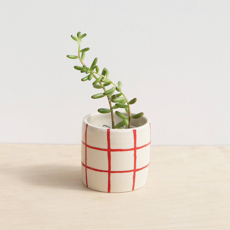 Petite jardinière en céramique grille rouge