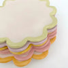 Assiette fleur en céramique [couleurs variées]