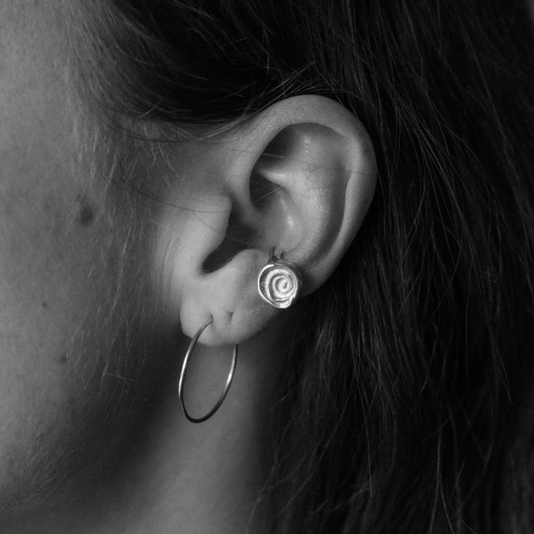 Spiral ear cuff