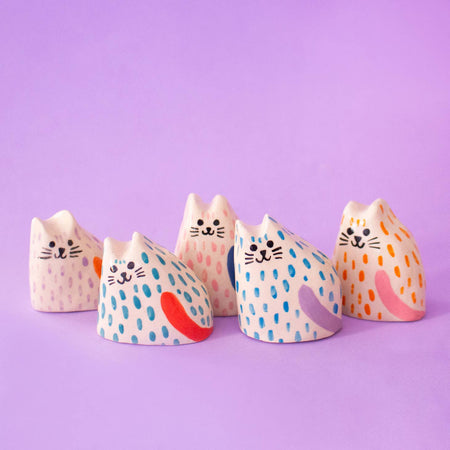Mini chat en céramique [couleurs variées]