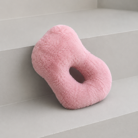 Coussin moyen rose poilu