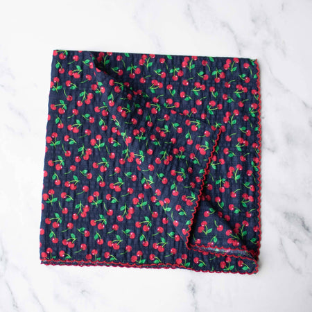 Foulard carré Cherry marine et rouge