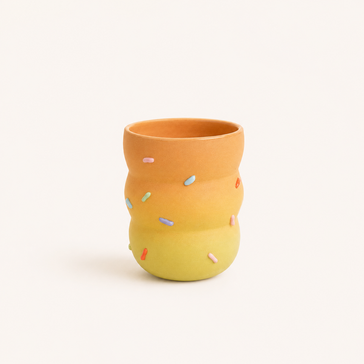 Grand gobelet orange-jaune confettis en céramique