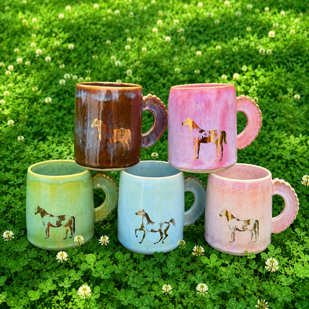 Tasse à latté Golden Pony [couleurs variées]
