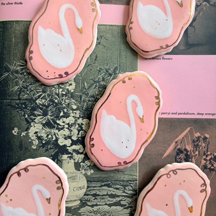 Grande broche Swan