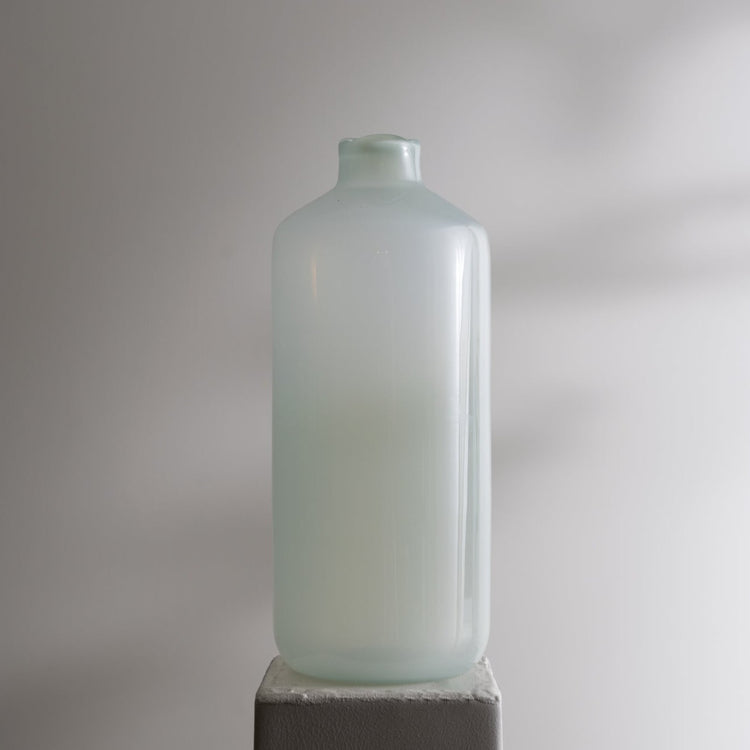 Vase bouteille Mesure 0.1 bleu milky [édition limitée]