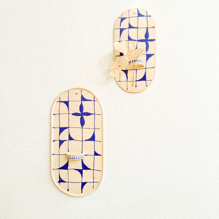 Applique mural grille bleue et fleurs [formats variés]