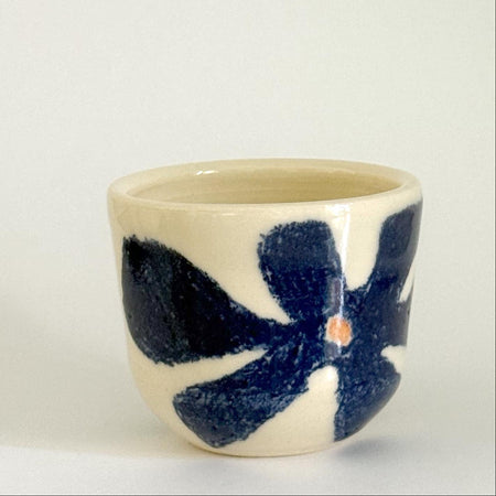 Gobelet fleur bleue