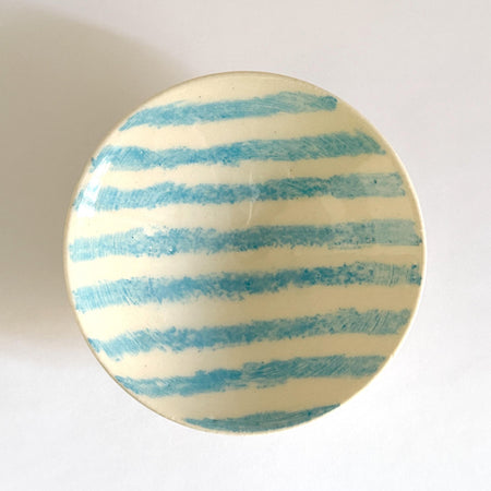 Petite assiette rayures bleu ciel