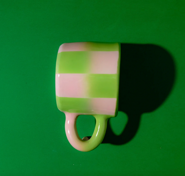 Petite tasse signature Damier [couleurs variées]