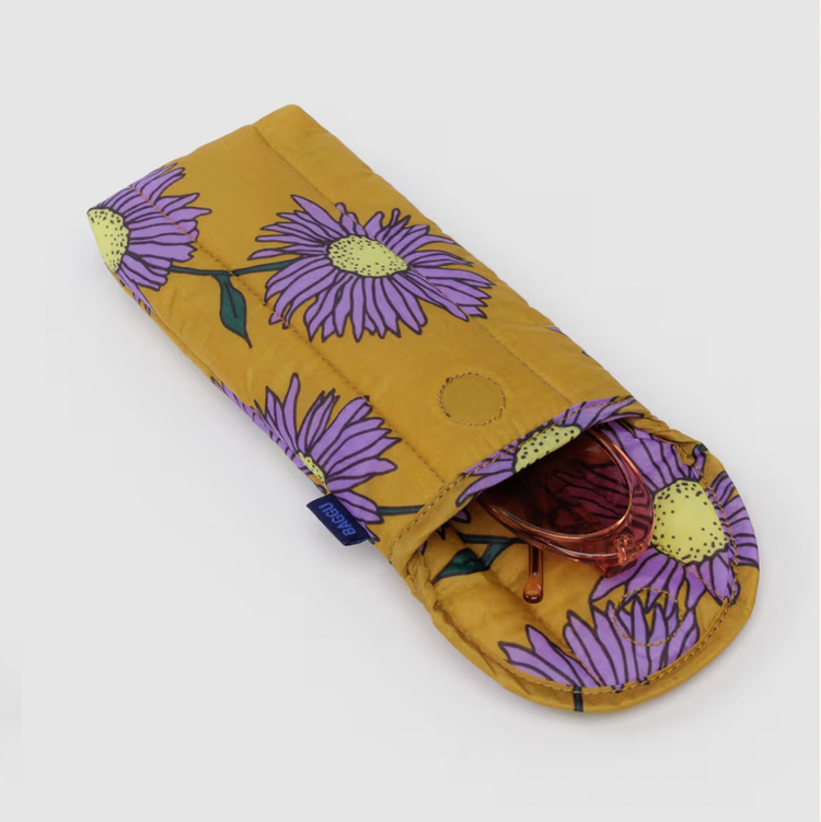Daisy chain glasses case