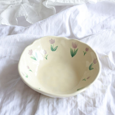 Ceramic flower bowl