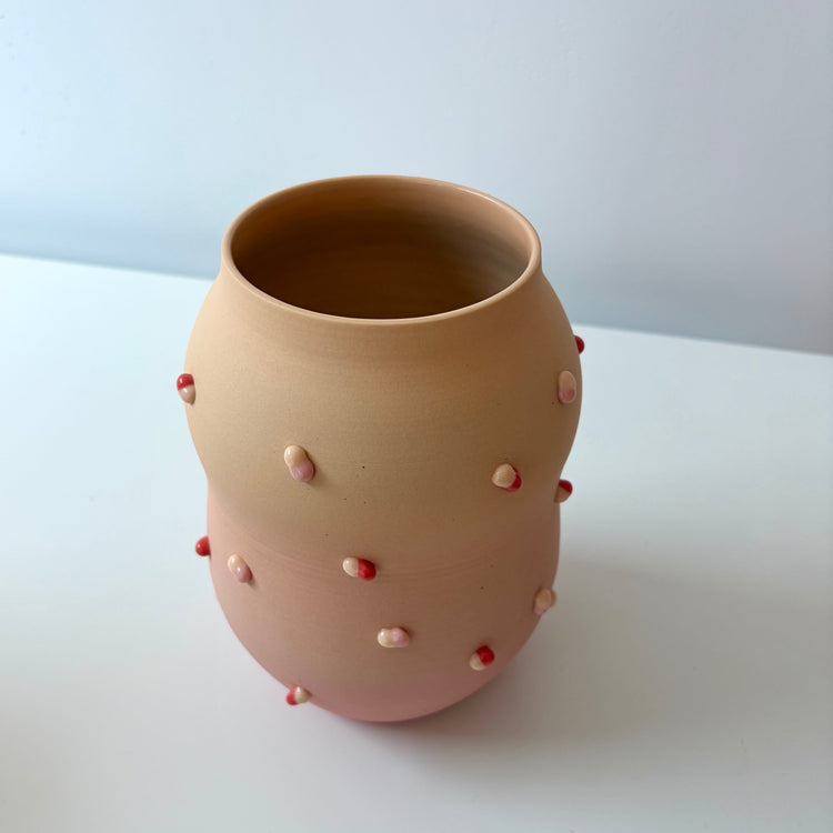Vase rose en céramique