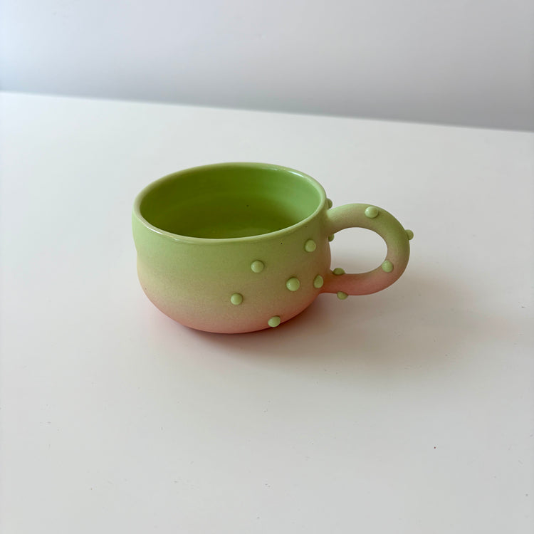 Petite tasse pois en céramique