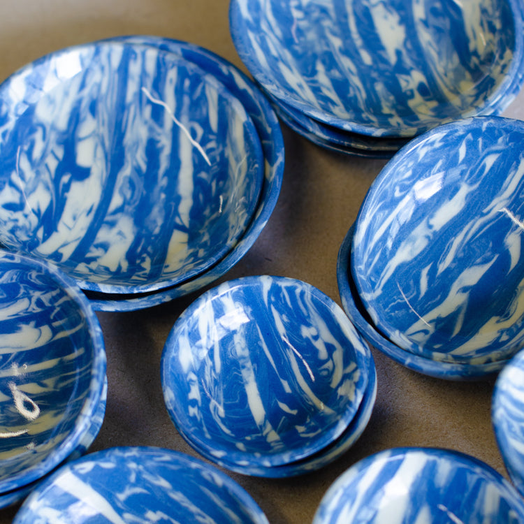 Blue saucer in nerikomi [various sizes]