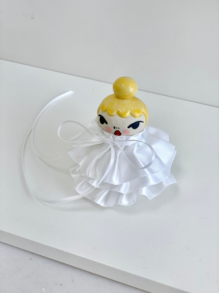 Night and Day Munbeibis Figurine