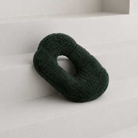 Coussin moyen vert poilu à 1 trou