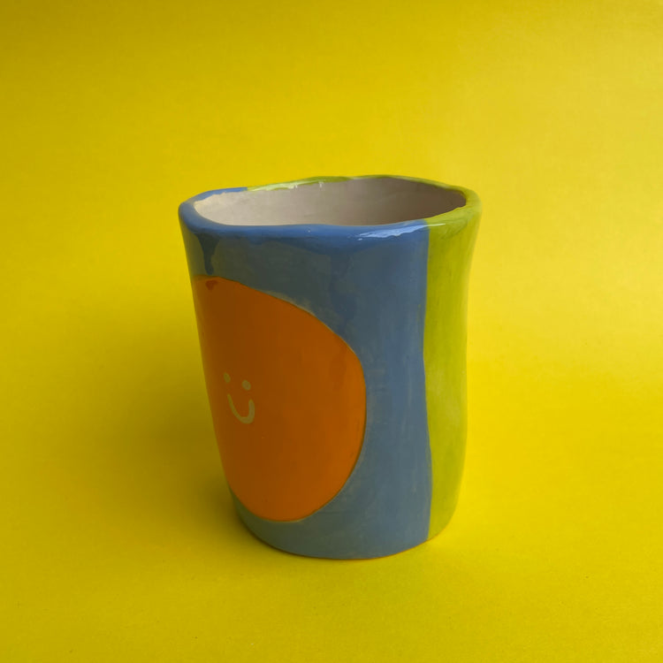 Small ceramic vase / cup 'Happy smile'