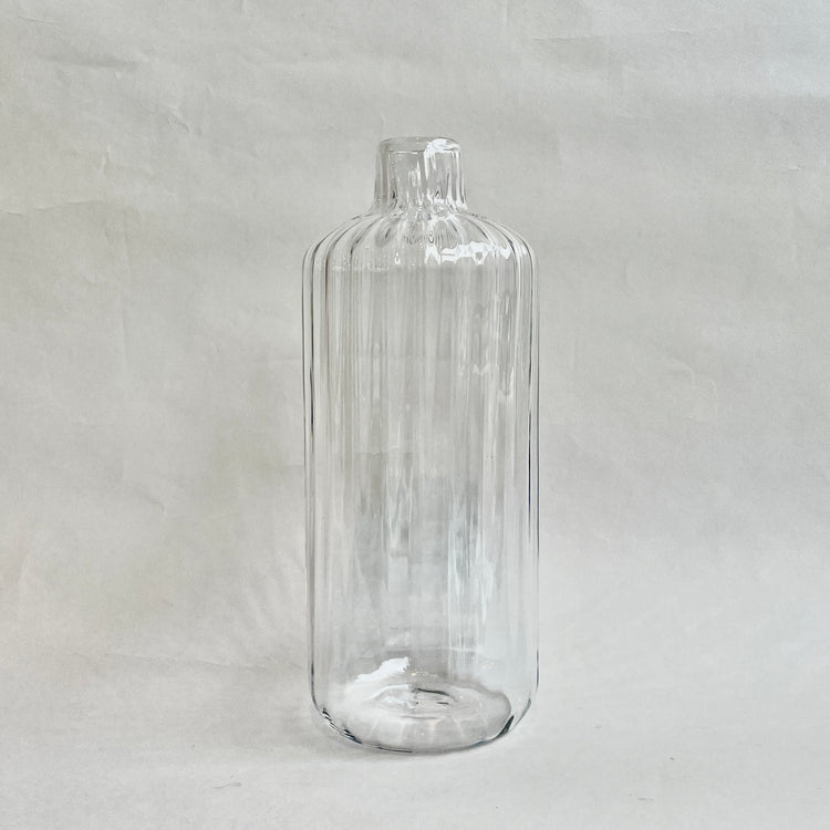 Vase bouteille Mesure 0.1 transparente côtelée