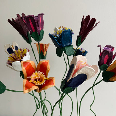 Cardboard flower [varied colors] 