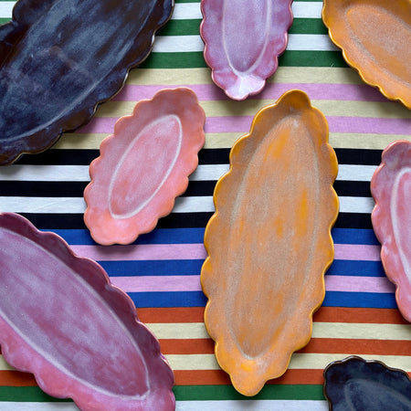 Plateau en porcelaine [formats et couleurs variés]