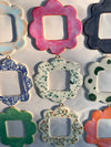Petit cadre en porcelaine [modèles variés]