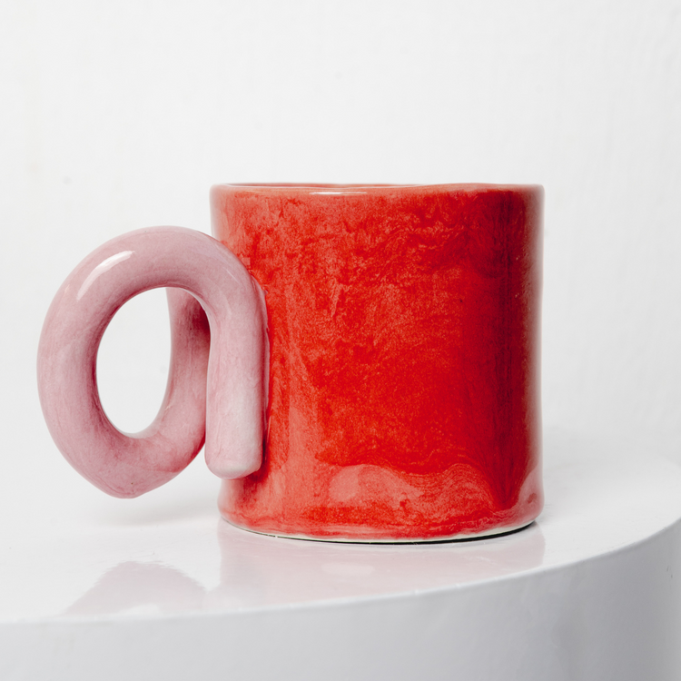 Tasse en céramique 'Twist' rose et rouge