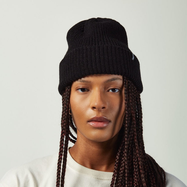 Essential Regular Black Beanie