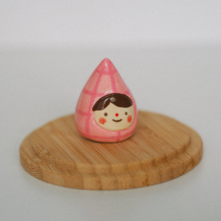 Petite sculpture figurine 'Pink Head'