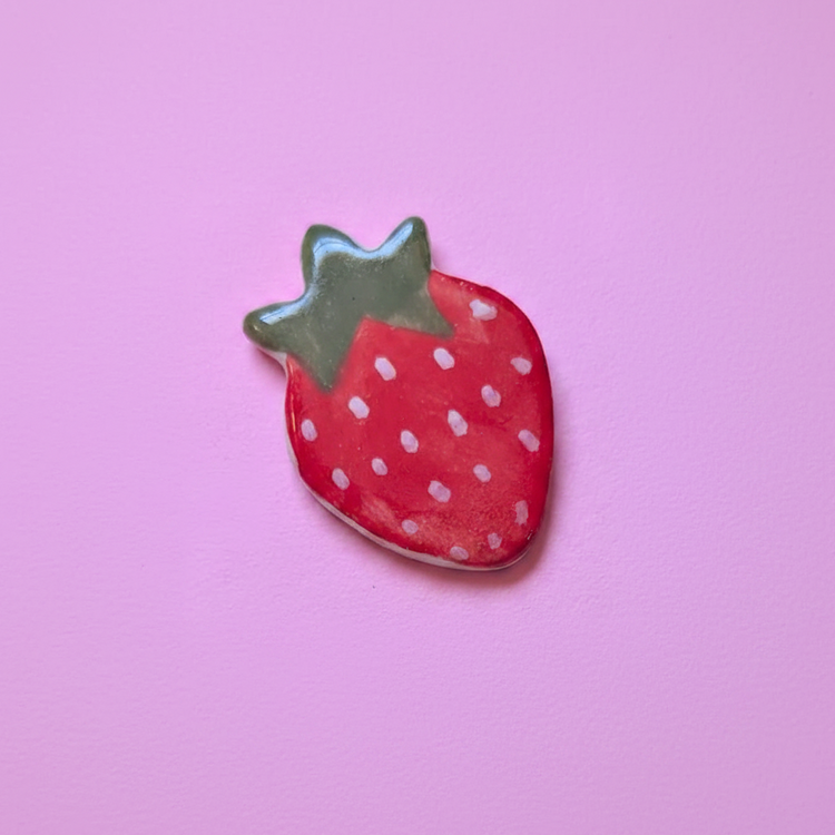 Épinglette en céramique Fraise