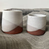 Gobelet blanc en argile rouge [formats variés]