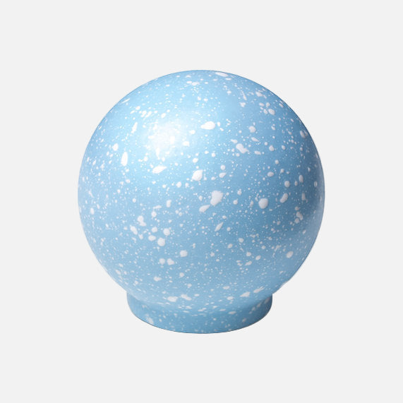 Poignée (ou crochet) splash blanc sur bleu pâle