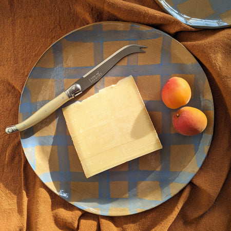 Plateau grande assiette ronde de service Gingham bleu