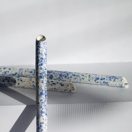 Paille à bubble tea bleu moucheté